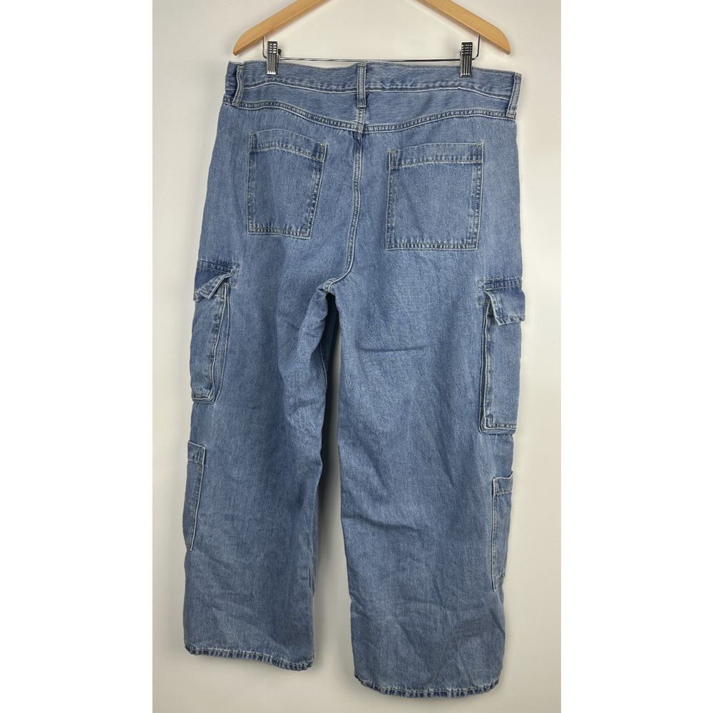 NWT Old Navy Mid-Rise Baggy Wide-Leg Cargo Jeans Blue Denim Women's Plus Size 16 - Picture 8 of 11